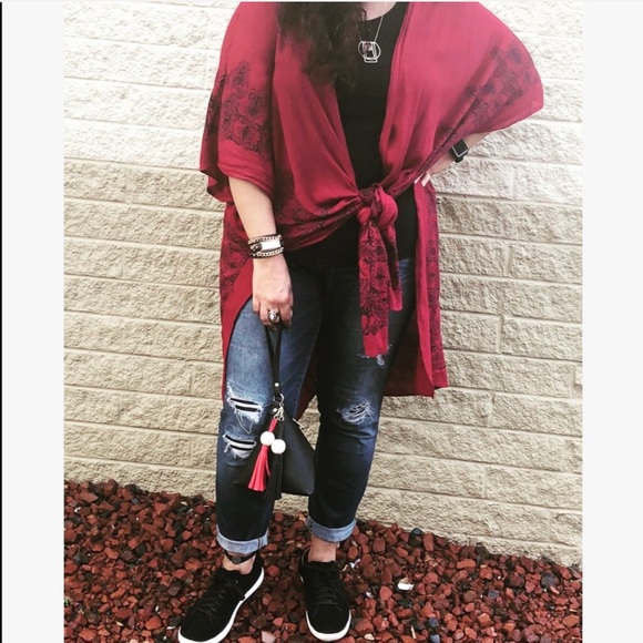 Black Pyramid  Wristlet Mini Bag New - Picture 2 of 7